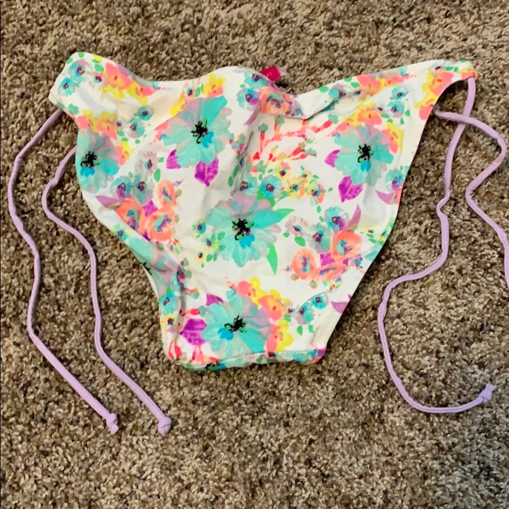 Bikini Bottom - Picture 2 of 2